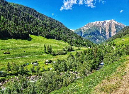camping in berglandschap