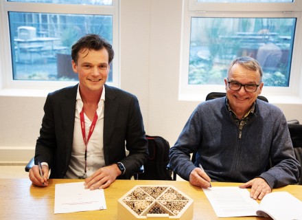 KNNV en Eneco tekenen samenwerkingsovereenkomst